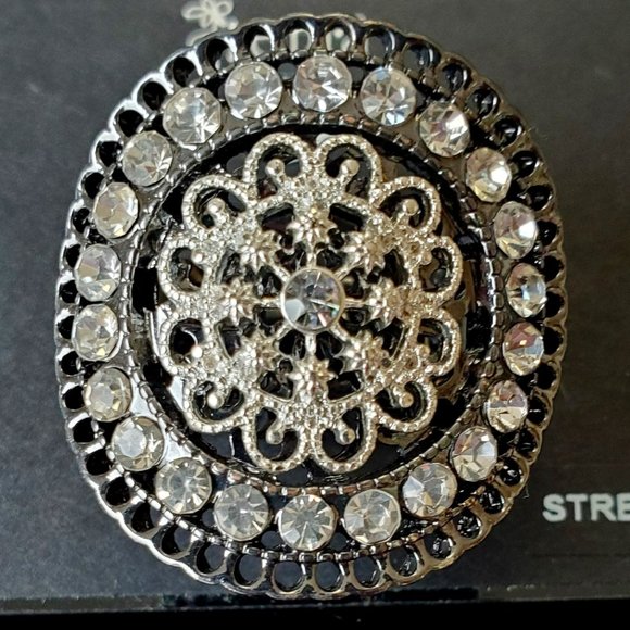 NEW Black and Silver Fancy Rhinestone Filigree Stretch Ring - Drema - Picture 2 of 6